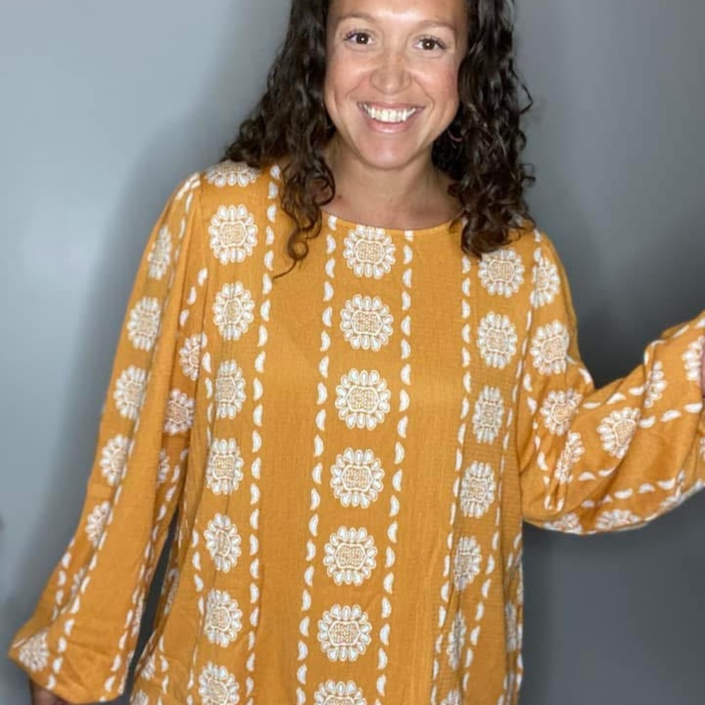 LuLaRoe Vivian Goldenrod Floral Long Sleeve Blouse - Picture 6 of 8